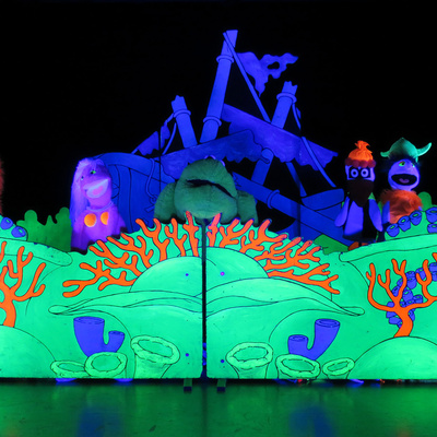 Superstars Uv Puppet Show